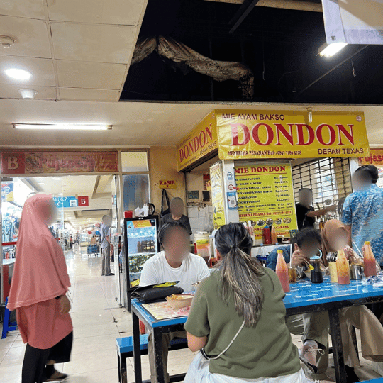 外観・お店の様子 | Mie Ayam Baso Dondon ジャカルタ ブロックM Mie Ayam屋 ローカルフード