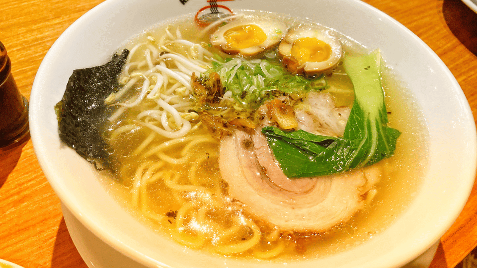 塩ラーメン | ラーメンハウス ちゃんぽん Ramen House Chanpon by Burassai バリ スミニャック