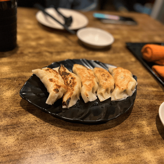 餃子 | 越後屋 echigoya blok m ジャカルタ ブロックM ラーメン屋