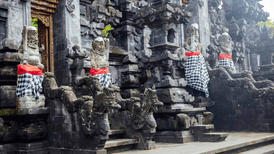 ゴアラワ寺院 | インドネシア バリ島 東部 観光スポット