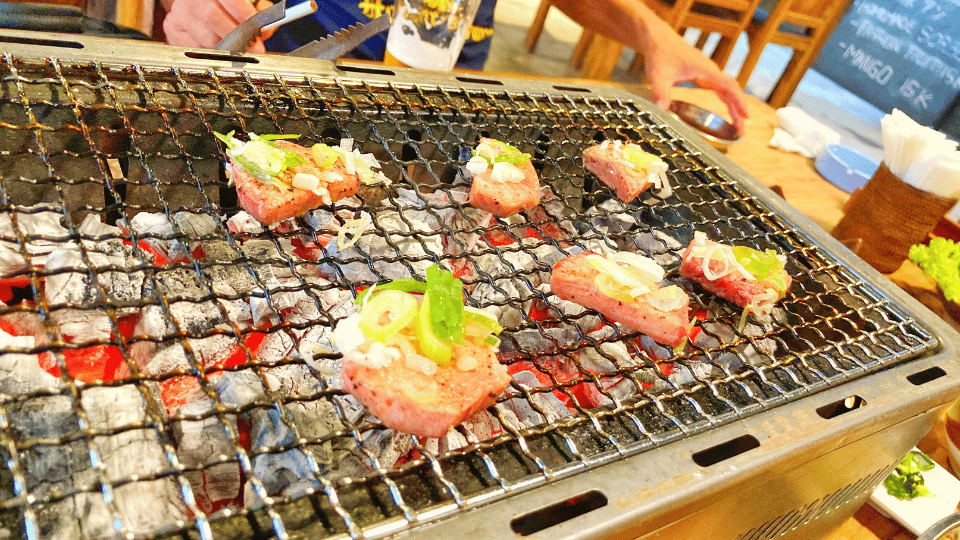 炭火で焼く美味しい焼肉  | Yakiniku Tendan バリ 焼き肉