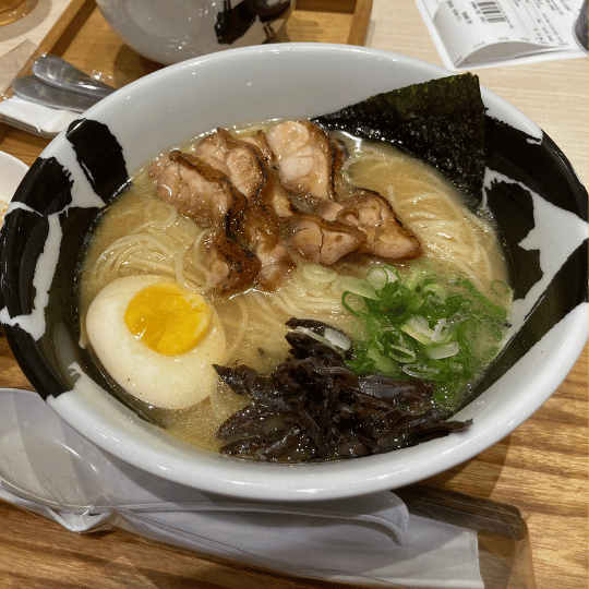 チキン照り焼きラーメン(白) | 麺屋武蔵武骨 ジャカルタ ラーメン