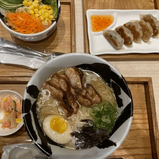 チキン照り焼きラーメン(白) | 麺屋武蔵武骨 ジャカルタ ラーメン